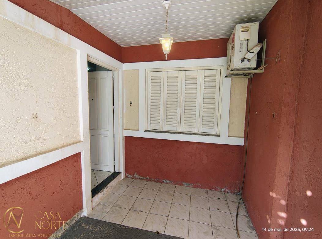 Casa à venda com 3 quartos, 60m², 2 vagas, Rua Irmão Firmino Biazus no bairro Hípica em Porto Alegre