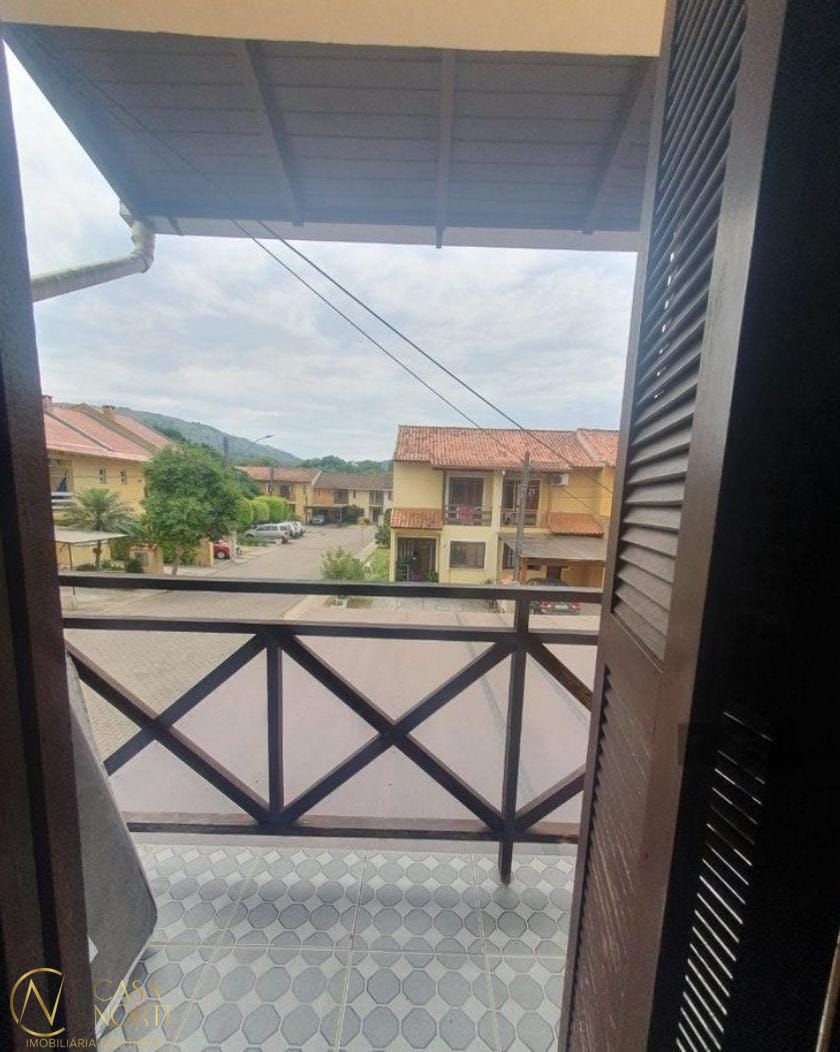 Casa de Condomínio à venda com 3 quartos, 84m², 1 vaga, Avenida Edgar Pires de Castro no bairro Hípica em Porto Alegre