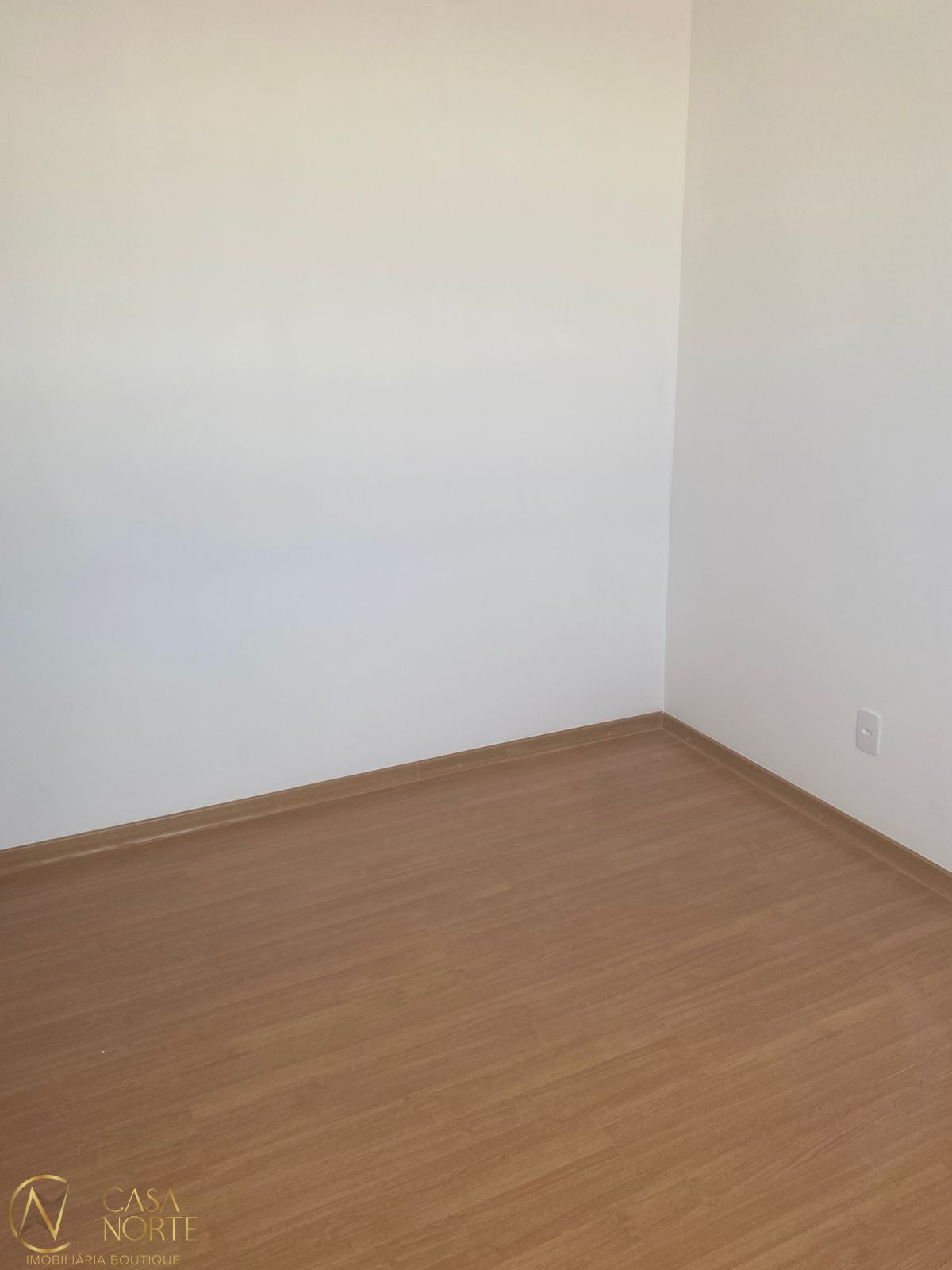 Apartamento à venda com 2 quartos, 40m², 1 vaga, Avenida Família Gonçalves Carneiro no bairro Cavalhada em Porto Alegre
