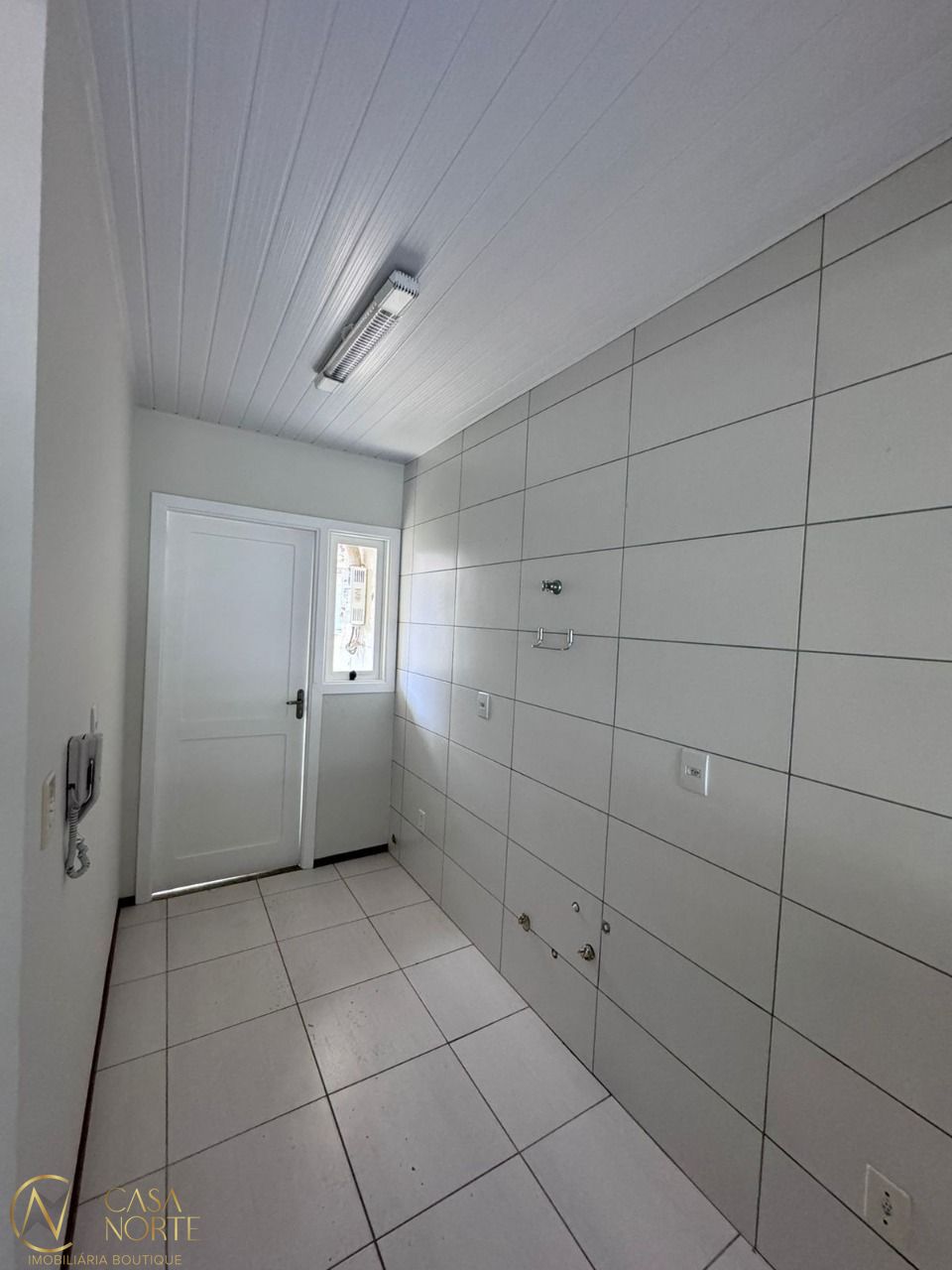 Casa de Condomínio à venda com 3 quartos, 54m², 1 suíte, 1 vaga, Estrada Costa Gama no bairro Restinga em Porto Alegre