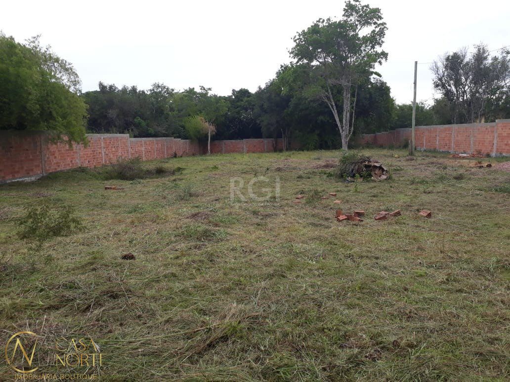 Terreno à venda  com 1400m², Estrada do Varejão no bairro Lami em Porto Alegre