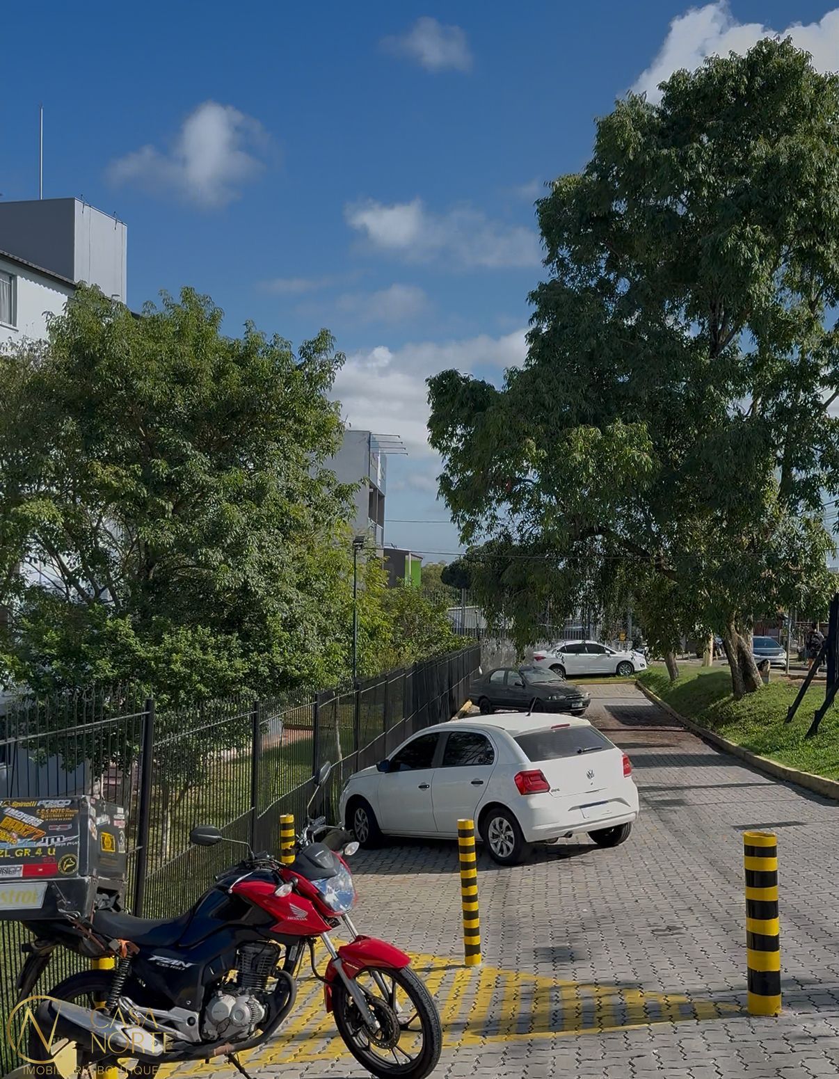 Apartamento à venda com 2 quartos, 38m², 1 vaga, Estrada Cristiano Kraemer no bairro Vila Nova em Porto Alegre