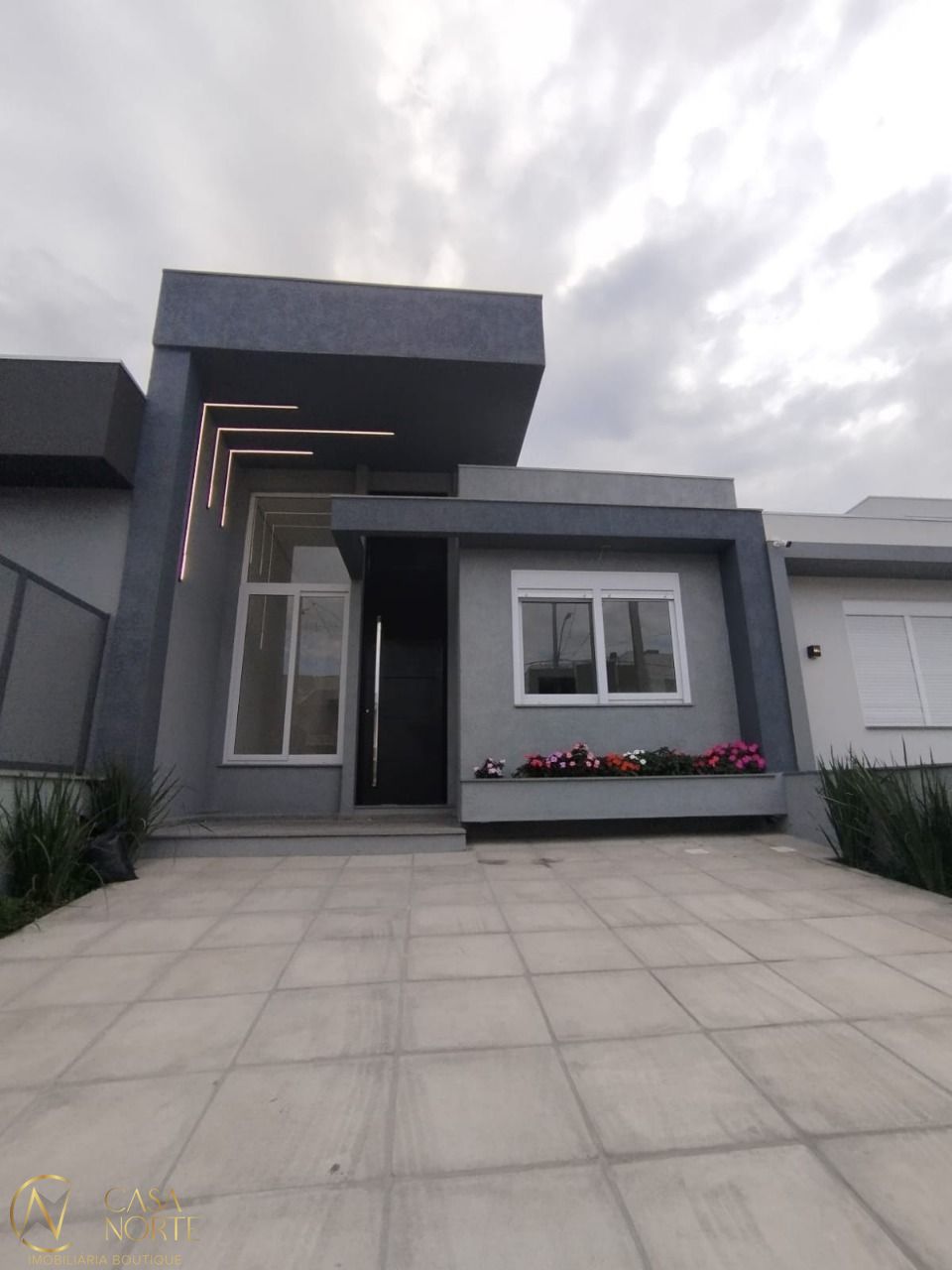 Casa à venda com 3 quartos, 70m², 1 suíte, 2 vagas, Rua Jorge Babot Miranda no bairro Aberta dos Morros em Porto Alegre