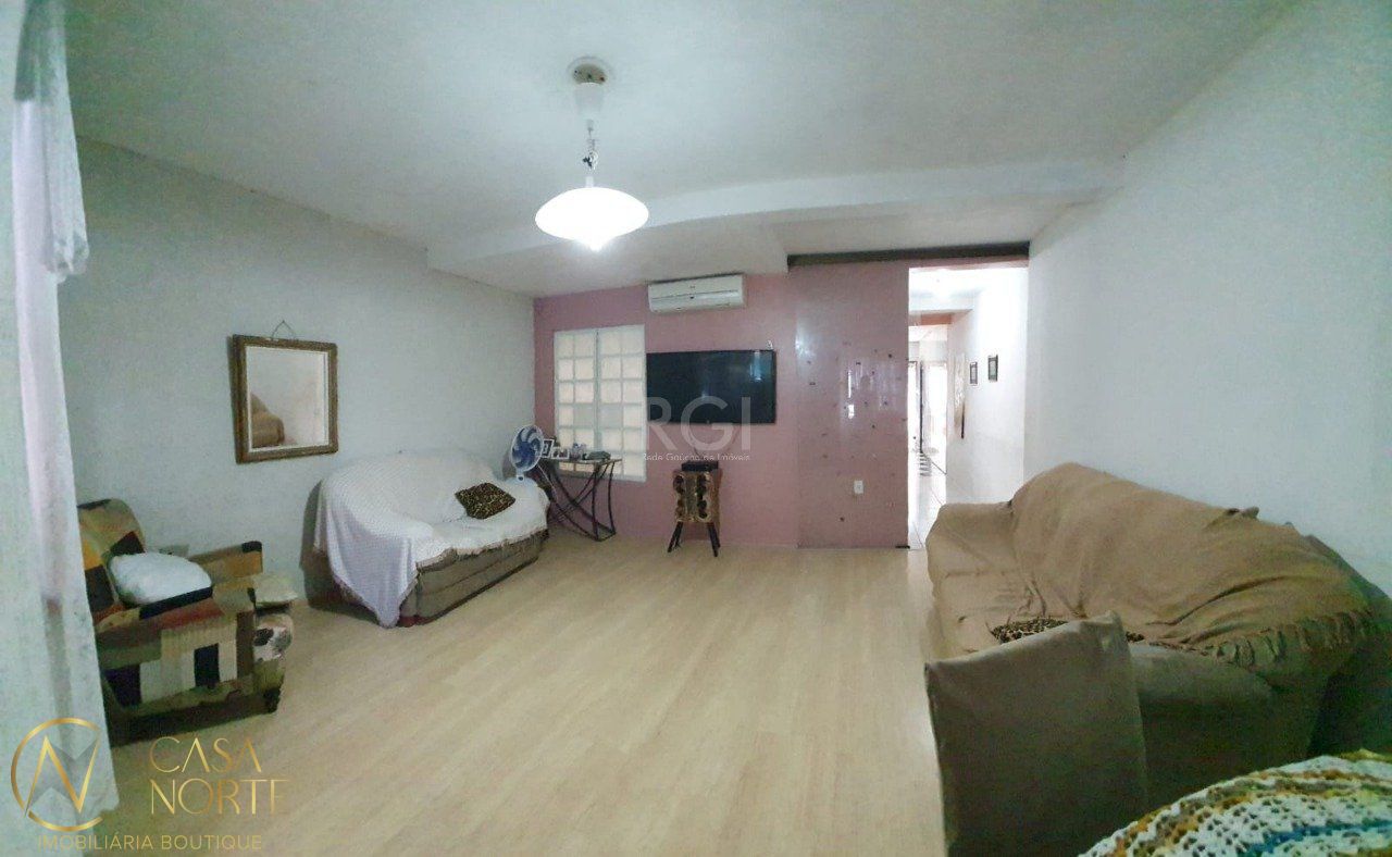 Sobrado à venda com 4 quartos, 160m², 1 vaga, Rua Professora Doutora Hebe Tourinho no bairro Aberta dos Morros em Porto Alegre