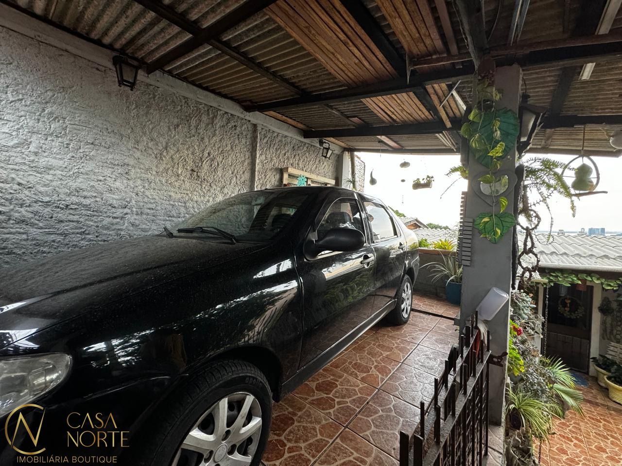 Casa à venda com 3 quartos, 110m², 1 vaga, Rua Bazilio Pellin Filho no bairro Tristeza em Porto Alegre