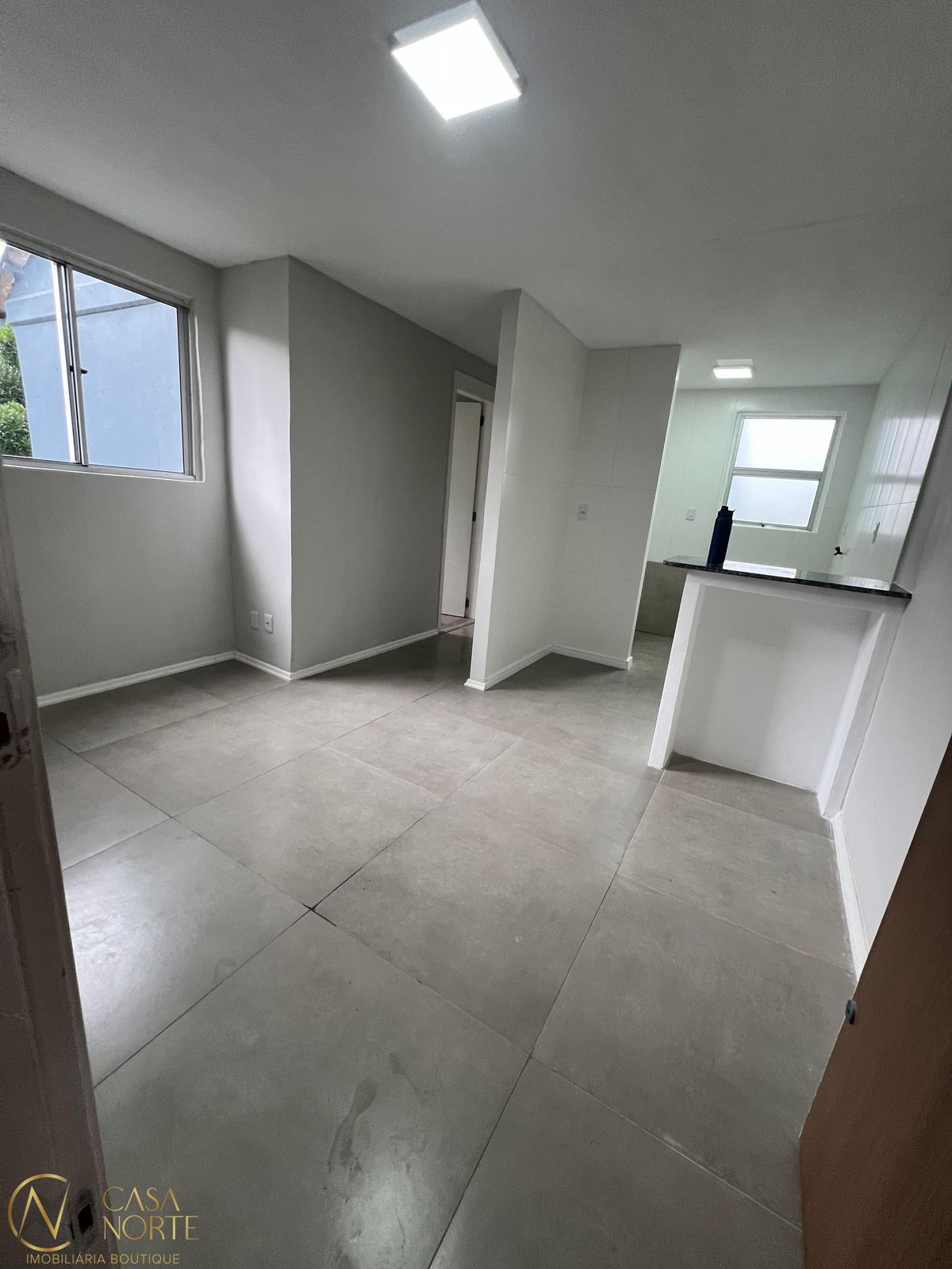 Apartamento à venda com 2 quartos, 40m², 1 vaga, Rua Tomé Antônio de Souza no bairro Campo Novo em Porto Alegre