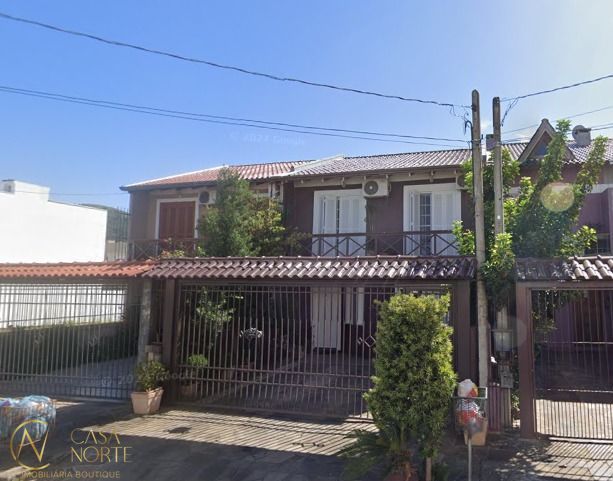 Sobrado à venda com 2 quartos, 96m², 1 suíte, 2 vagas, Rua Zuzu Angel no bairro Hípica em Porto Alegre