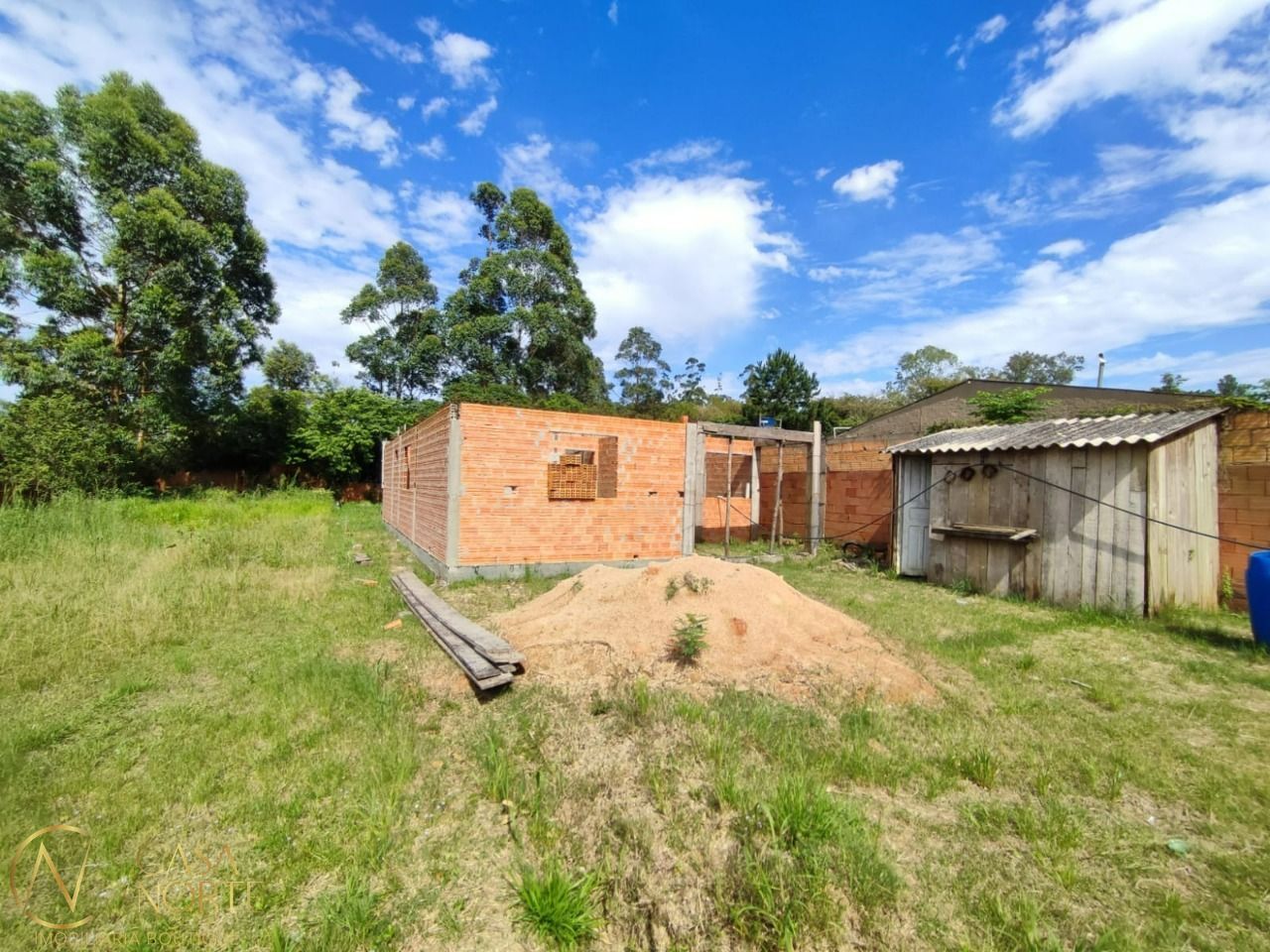 Casa à venda com 3 quartos, 85m², 1 suíte, 3 vagas, Avenida do Lami - Ate 811 - Lado Impar no bairro Belém Novo em Porto Alegre