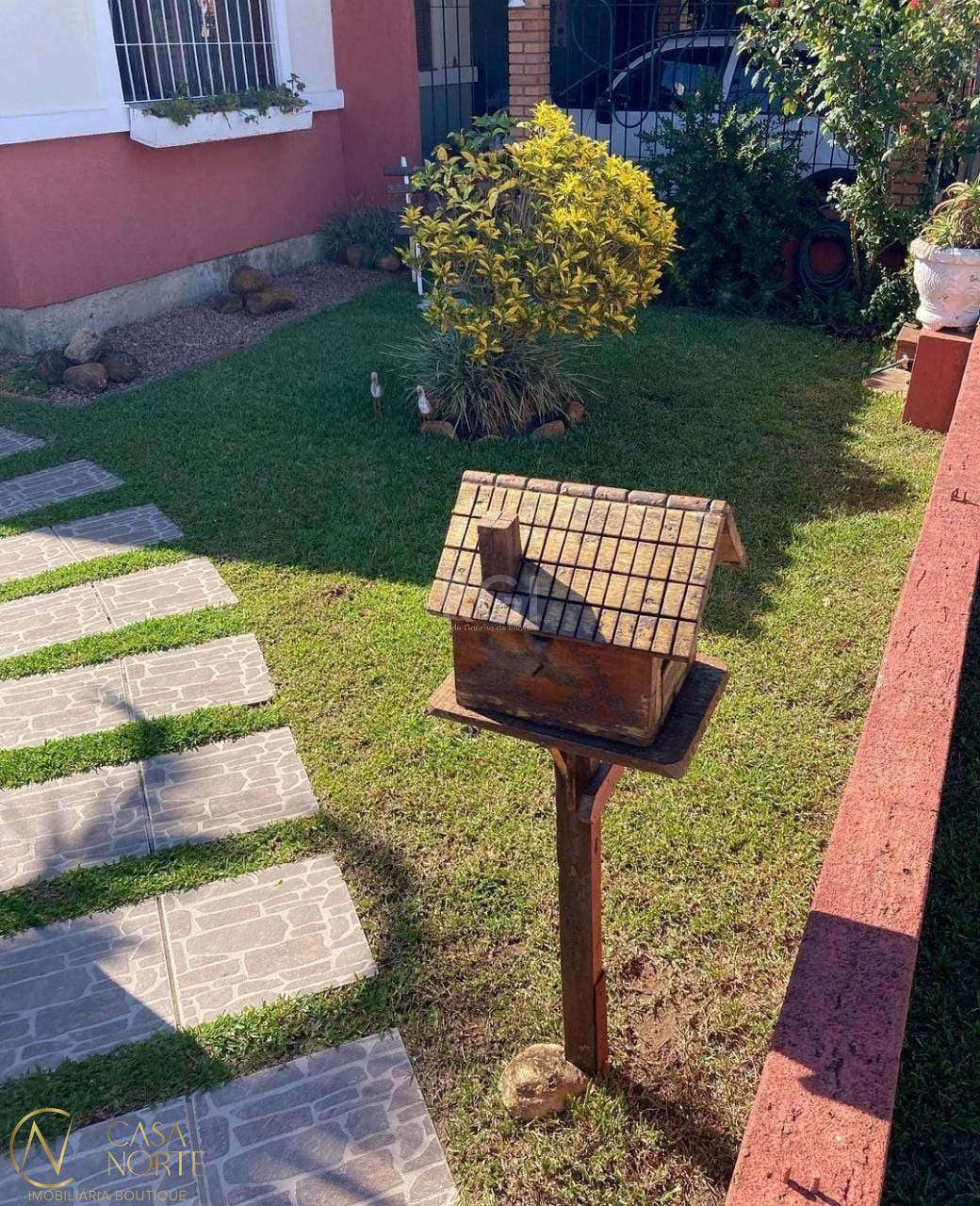 Casa à venda com 3 quartos, 60m², 2 vagas, Rua Pedro Faria no bairro Hípica em Porto Alegre