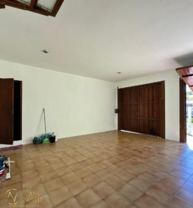Casa à venda com 3 quartos, 286m², 1 suíte, 2 vagas, Avenida Oswaldo Gonçalves Cruz no bairro Ipanema em Porto Alegre