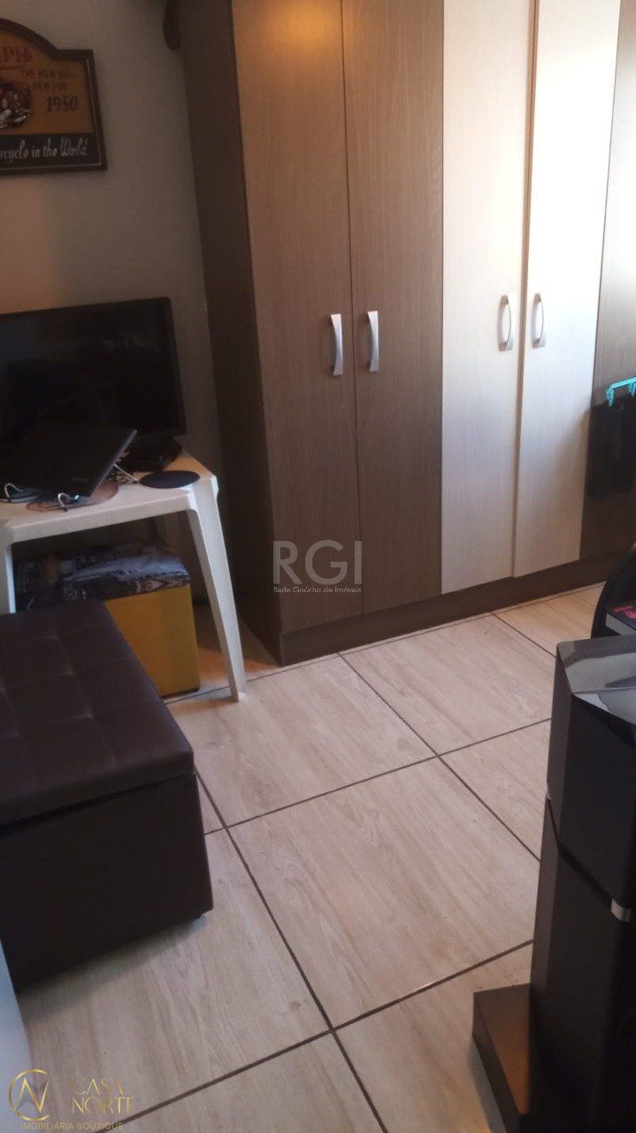 Apartamento à venda com 2 quartos, 48m², 1 vaga, Rua Napoleão Jacques da Rosa no bairro Restinga em Porto Alegre