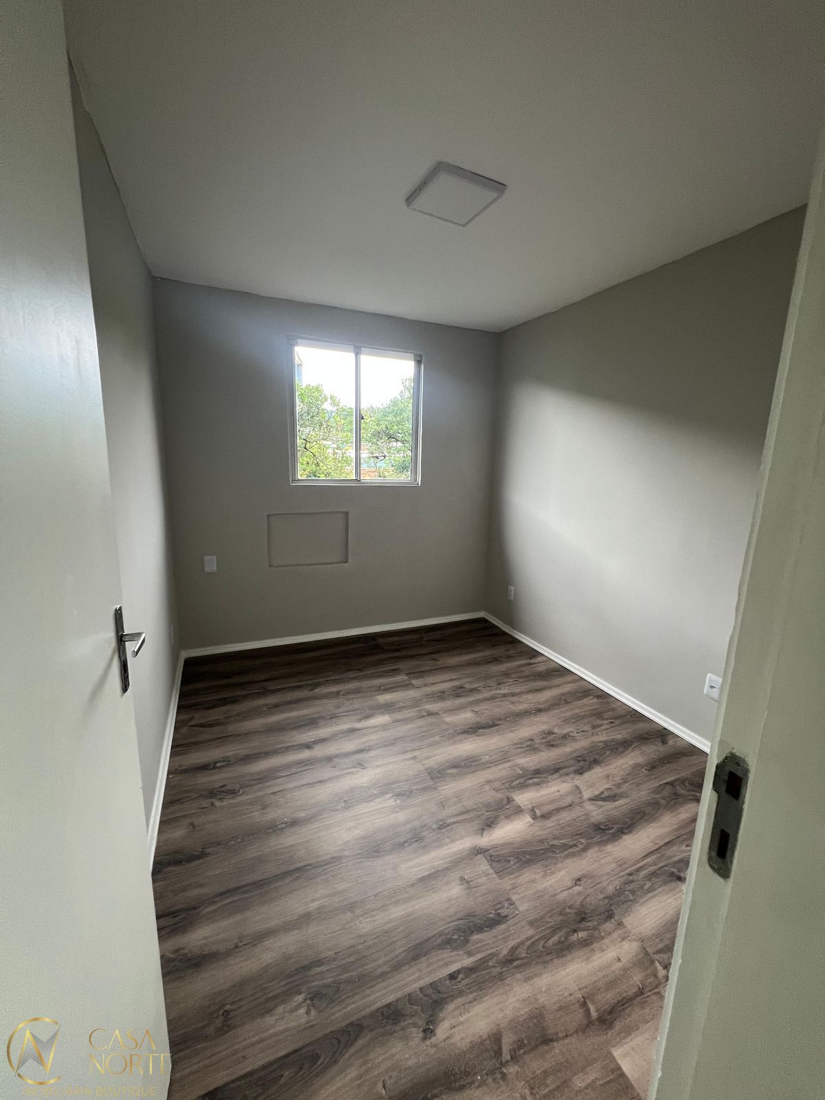 Apartamento à venda com 2 quartos, 40m², 1 vaga, Rua Tomé Antônio de Souza no bairro Campo Novo em Porto Alegre