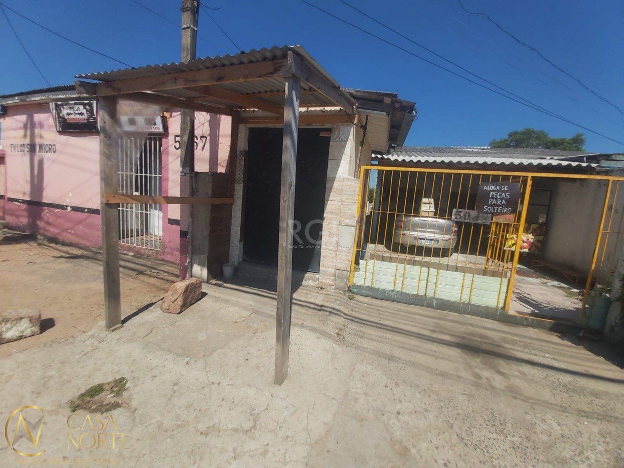 Casa à venda com 3 quartos, 82m², 3 vagas, Estrada Costa Gama no bairro Restinga em Porto Alegre