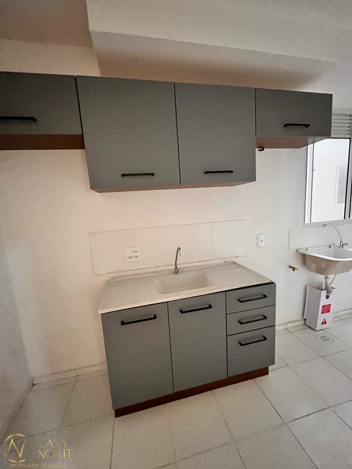 Apartamento à venda com 2 quartos, 40m², 1 vaga, Rua Sabino Pereira Nunes no bairro Restinga em Porto Alegre