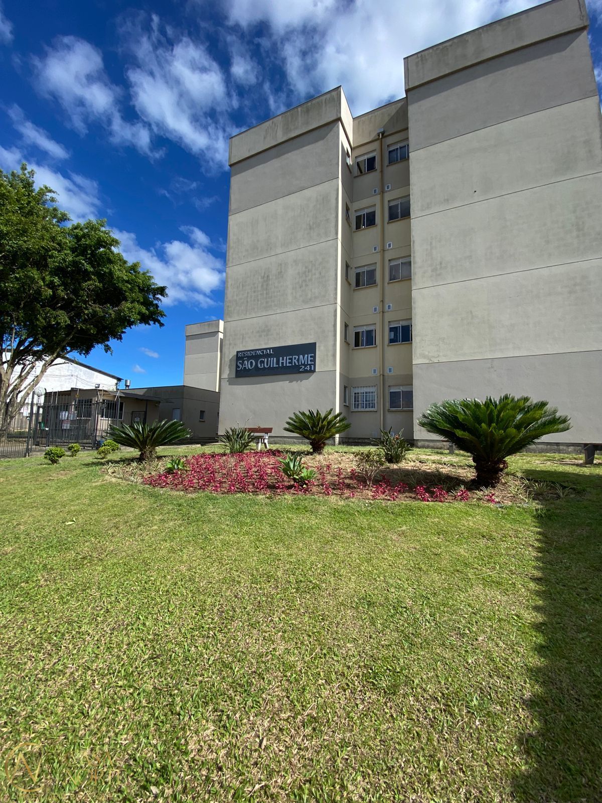 Apartamento à venda com 2 quartos, 54m², 1 vaga, Estrada Barro Vermelho no bairro Restinga em Porto Alegre