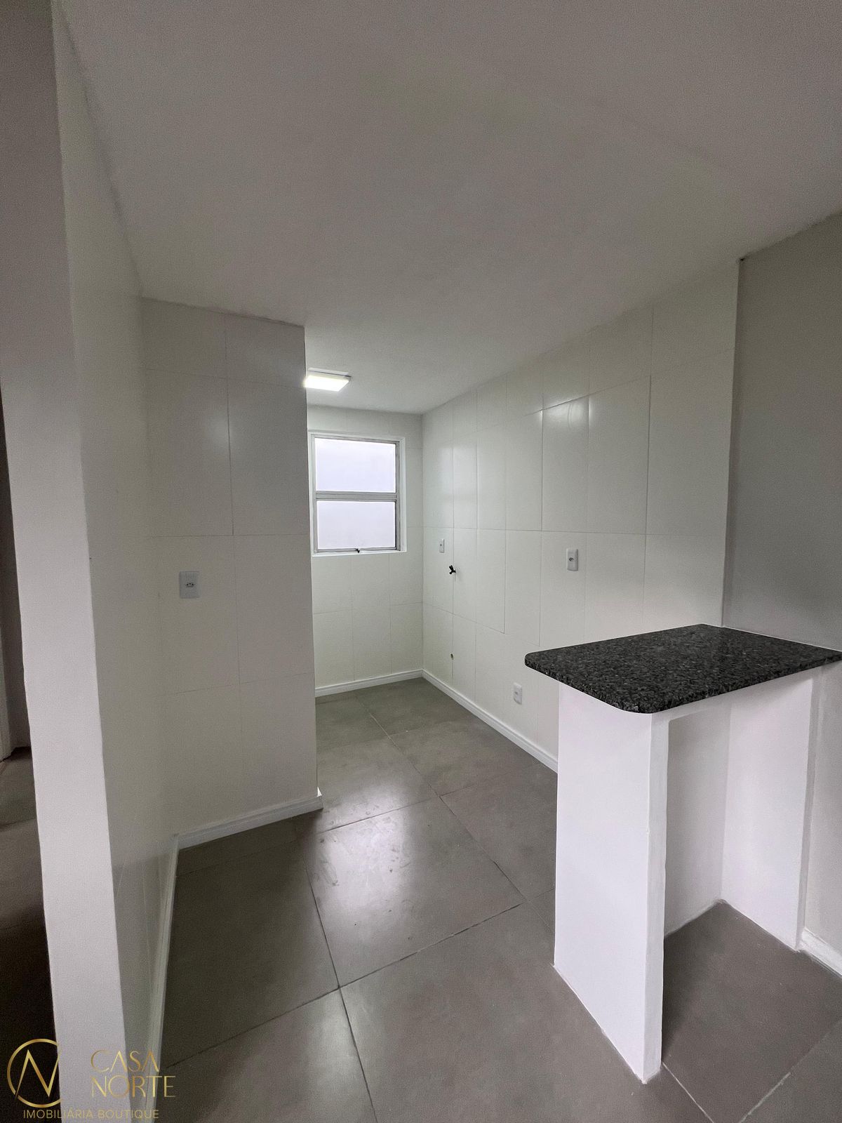 Apartamento à venda com 2 quartos, 40m², 1 vaga, Rua Tomé Antônio de Souza no bairro Campo Novo em Porto Alegre