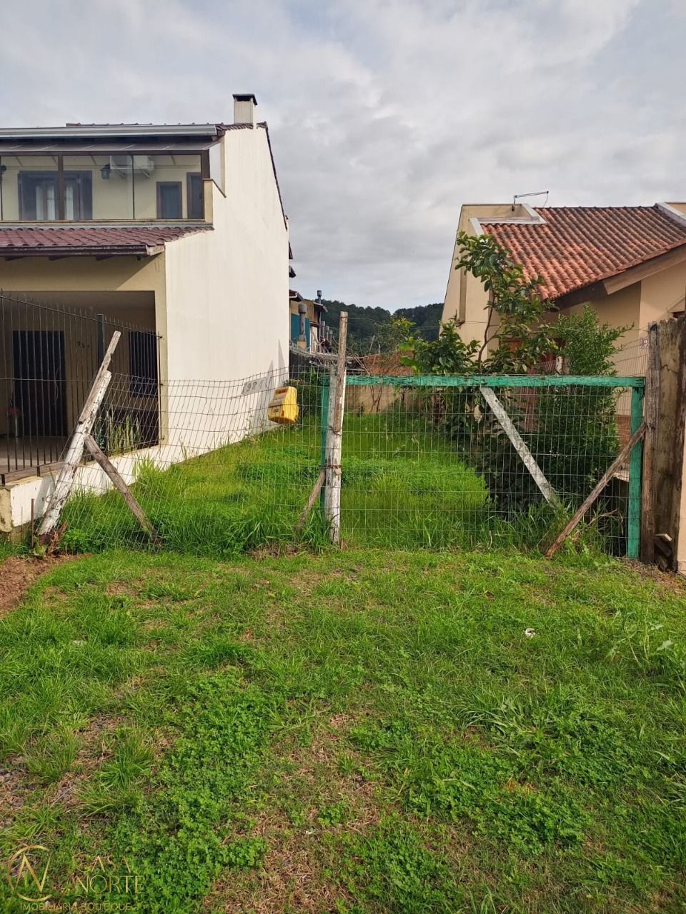 Terreno à venda  com 125m², Rua Doutor Hermes Pacheco no bairro Aberta dos Morros em Porto Alegre