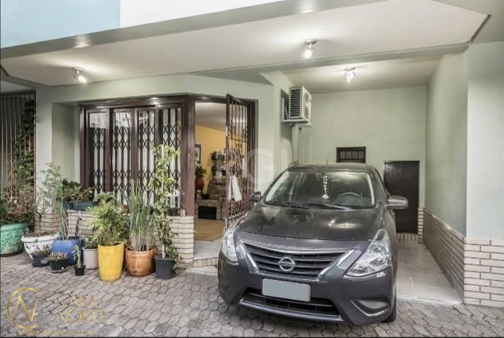 Casa de Condomínio à venda com 3 quartos, 135m², 1 suíte, 1 vaga, Rua Engenheiro Otávio Furtado no bairro Ipanema em Porto Alegre