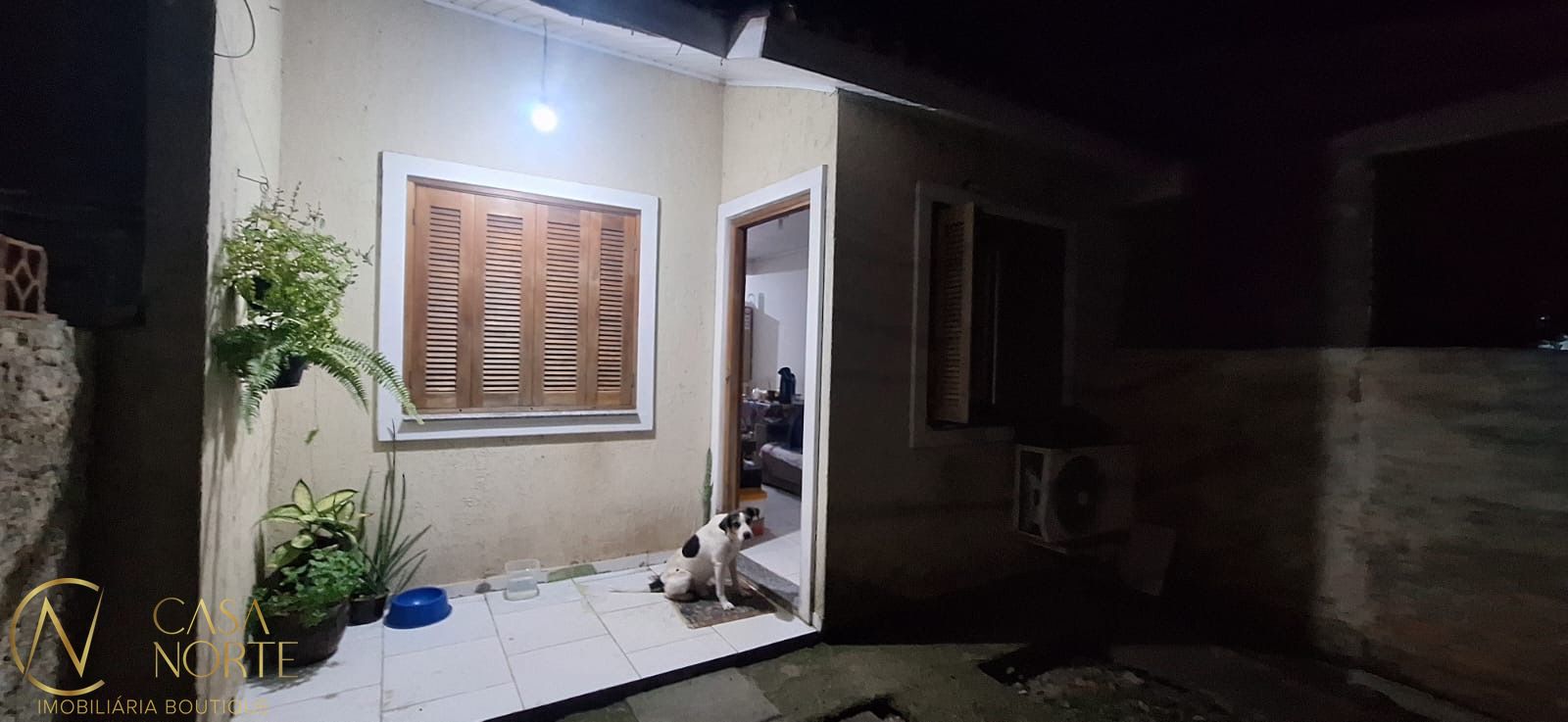Casa à venda com 2 quartos, 50m², 1 vaga, Rua Carlos Wilson Schröder no bairro Hípica em Porto Alegre