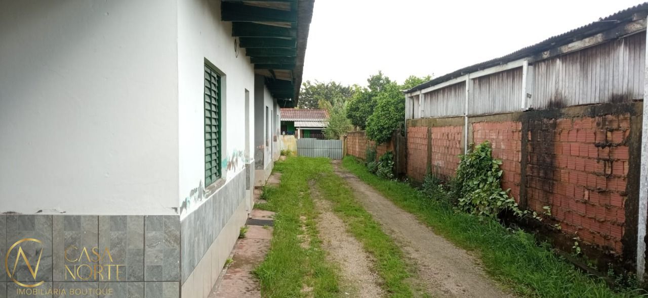 Casa à venda com 4 quartos, 200m², 4 vagas, Rua Laranjeiras no bairro Restinga em Porto Alegre
