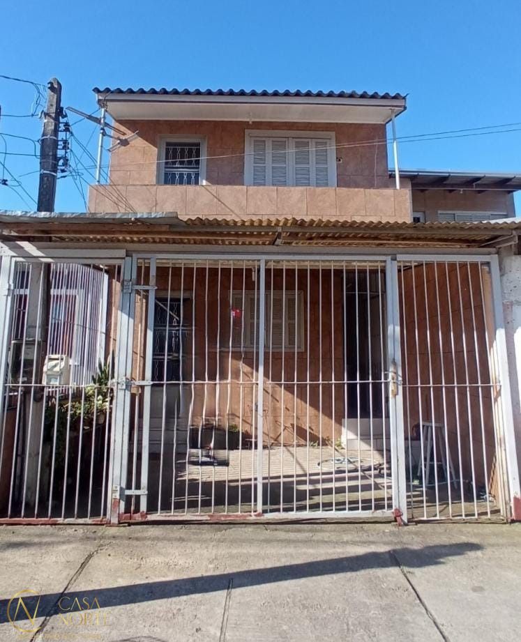 Sobrado à venda com 3 quartos, 90m², 1 vaga, Rua Say Marques no bairro Hípica em Porto Alegre