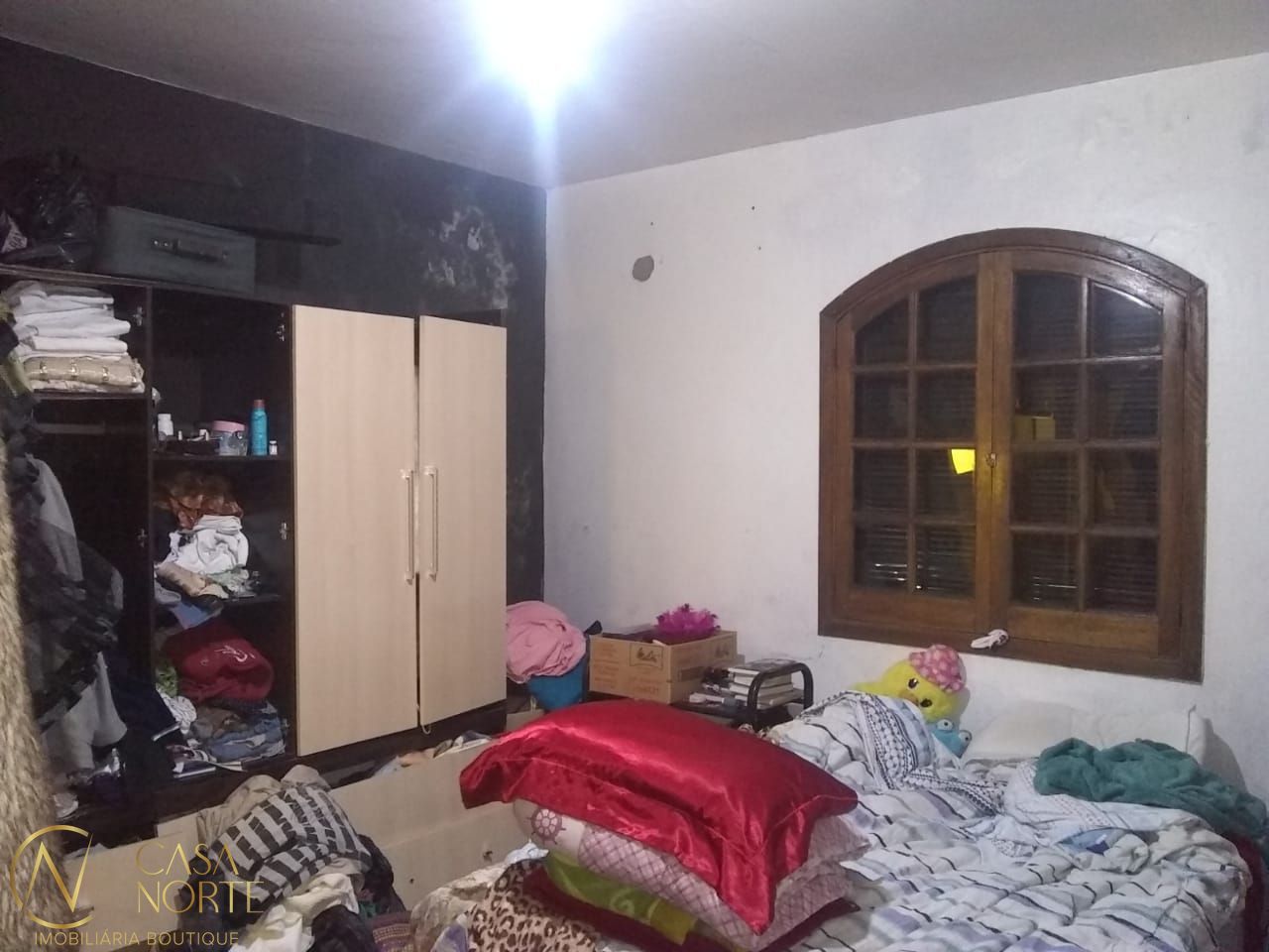 Casa à venda com 2 quartos, 250m², 1 suíte, 2 vagas, Rua Jair de Moura Calixto no bairro Ipanema em Porto Alegre