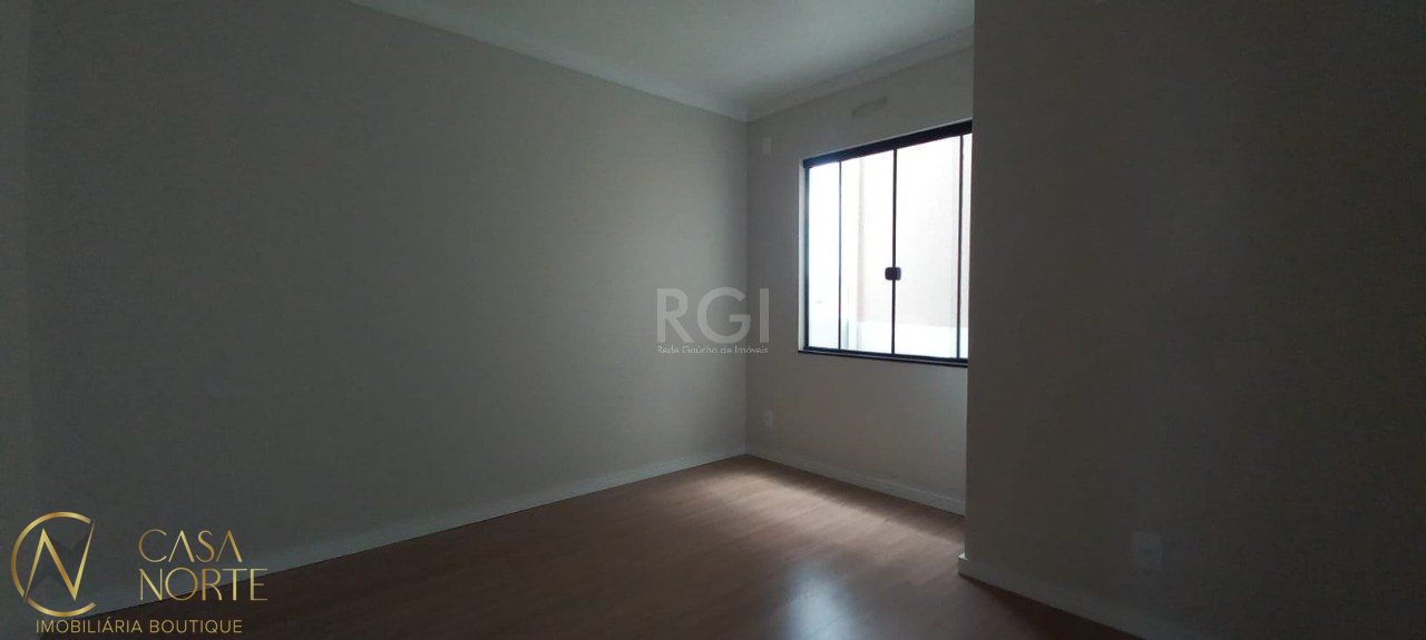 Casa à venda com 3 quartos, 100m², 3 suítes, 2 vagas, Rua Werno Finkler no bairro Aberta dos Morros em Porto Alegre