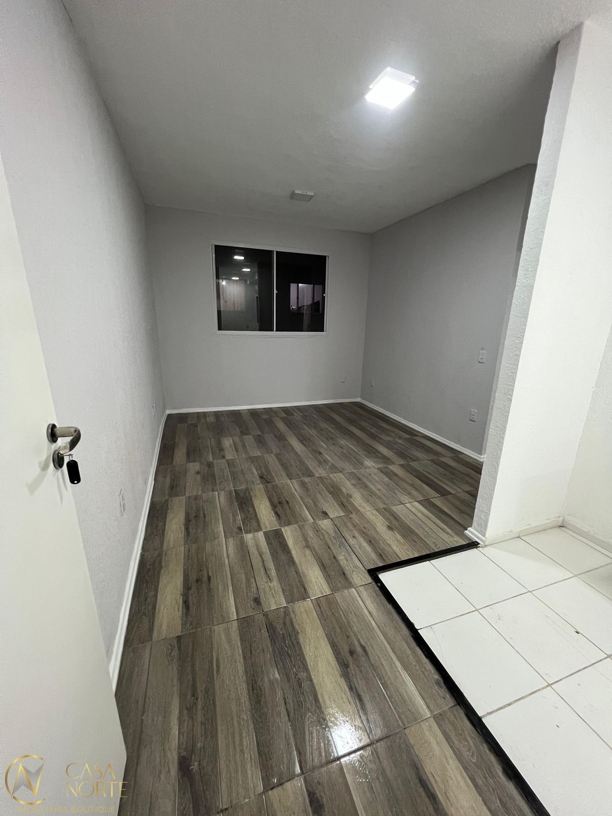 Apartamento à venda com 2 quartos, 41m², 1 vaga, Rua Sabino Pereira Nunes no bairro Restinga em Porto Alegre