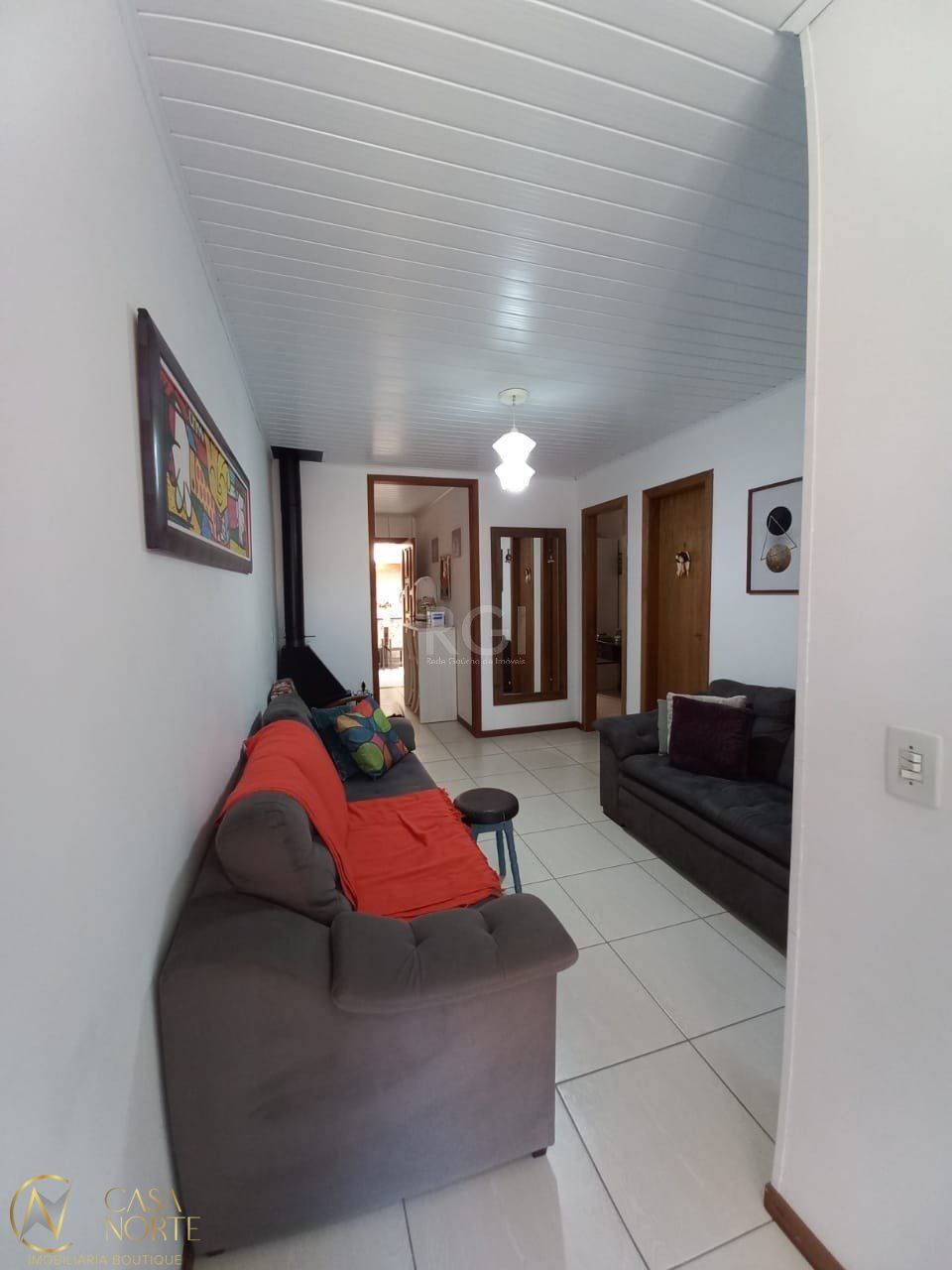 Casa à venda com 2 quartos, 47m², 1 vaga, Rua Attilio Bettio no bairro Aberta dos Morros em Porto Alegre