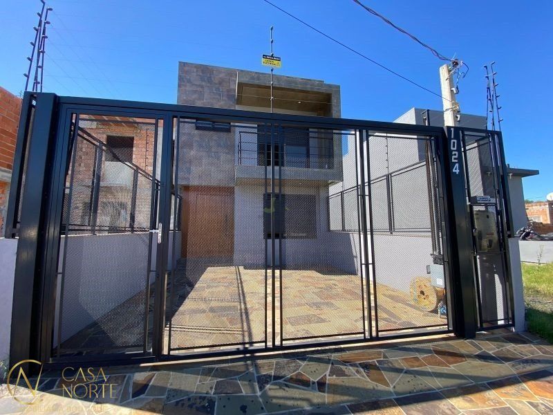 Sobrado à venda com 3 quartos, 94m², 1 suíte, 1 vaga, Rua Jorge Babot Miranda no bairro Aberta dos Morros em Porto Alegre