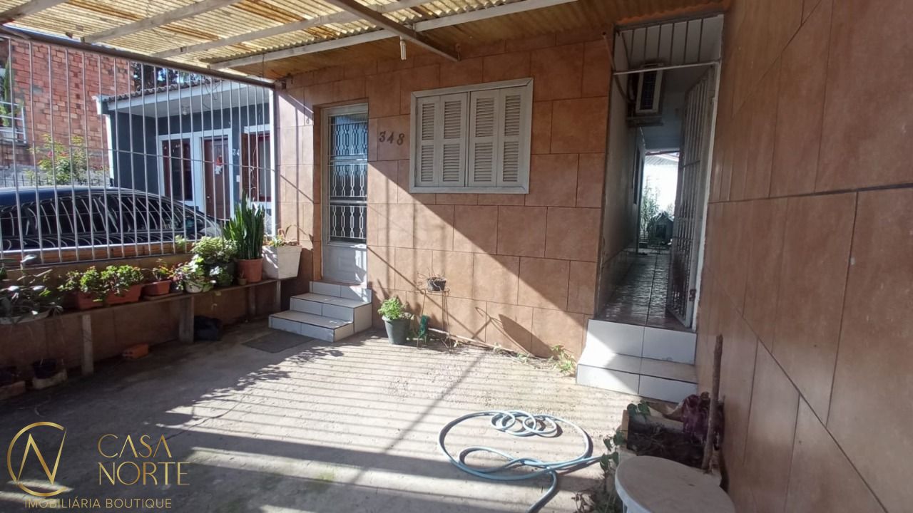 Sobrado à venda com 3 quartos, 90m², 1 vaga, Rua Say Marques no bairro Hípica em Porto Alegre