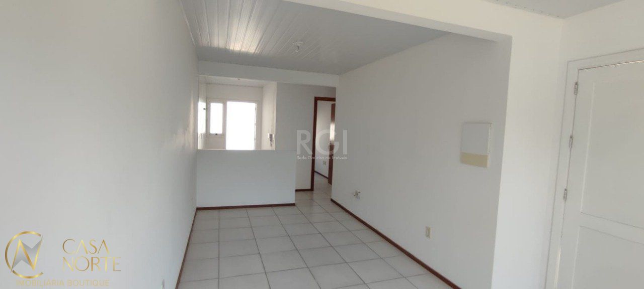 Casa de Condomínio à venda com 3 quartos, 61m², 1 suíte, 1 vaga, Estrada Costa Gama no bairro Restinga em Porto Alegre