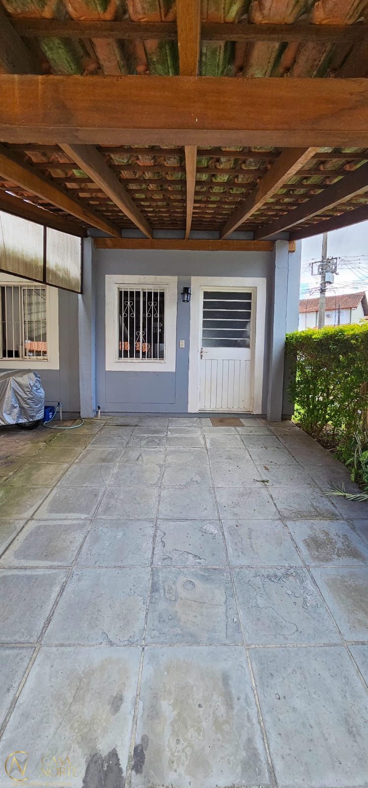 Sobrado à venda com 2 quartos, 86m², 1 suíte, 1 vaga, Avenida Juca Batista no bairro Hípica em Porto Alegre