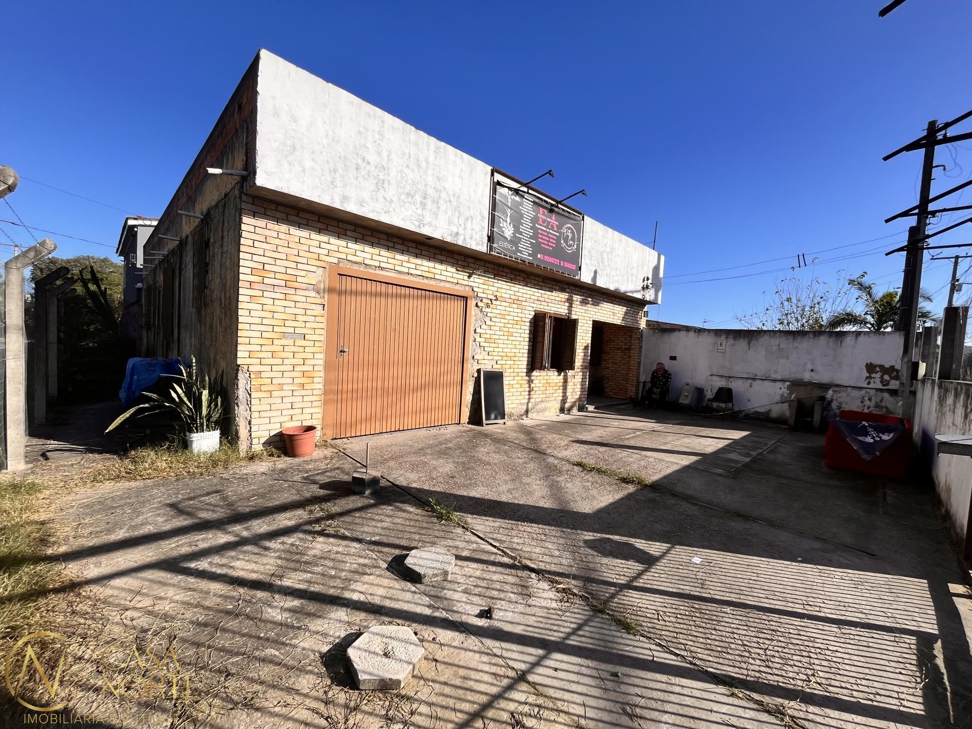 Casa à venda com 3 quartos, 143m², 2 vagas, Avenida Ignês E. Fagundes no bairro Restinga em Porto Alegre