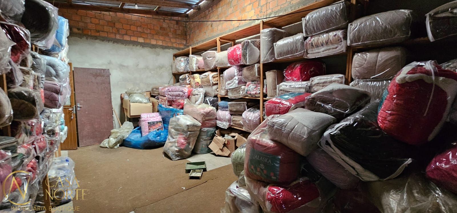 Casa Comercial à venda com 3 quartos, 90m², 2 vagas, Acesso A no bairro Restinga em Porto Alegre