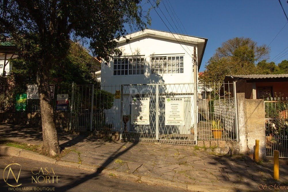 Casa à venda com 3 quartos, 170m², 1 suíte, 1 vaga, Rua Liberal no bairro Tristeza em Porto Alegre