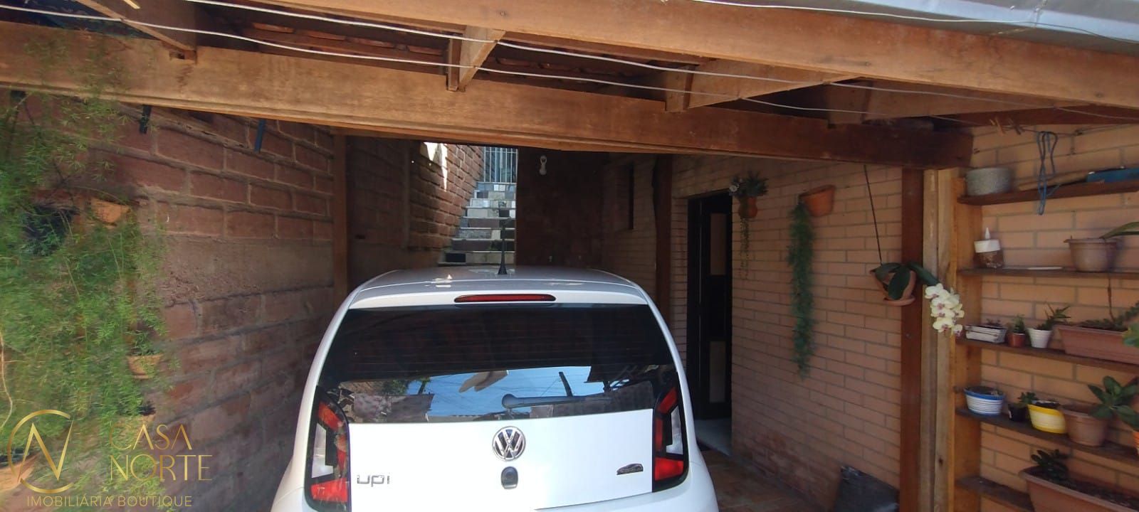 Casa à venda com 3 quartos, 200m², 1 vaga, Estrada Campo Novo no bairro Ipanema em Porto Alegre
