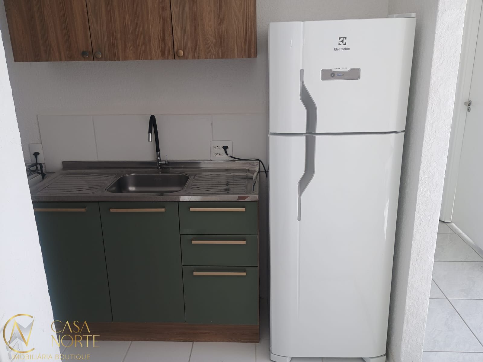 Apartamento à venda com 2 quartos, 41m², 1 vaga, Rua Sabino Pereira Nunes no bairro Restinga em Porto Alegre