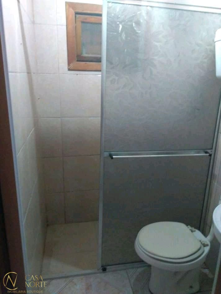 Casa à venda com 2 quartos, 102m², 1 vaga, Rua Doutor Antônio Mazzaferro Neto no bairro Hípica em Porto Alegre