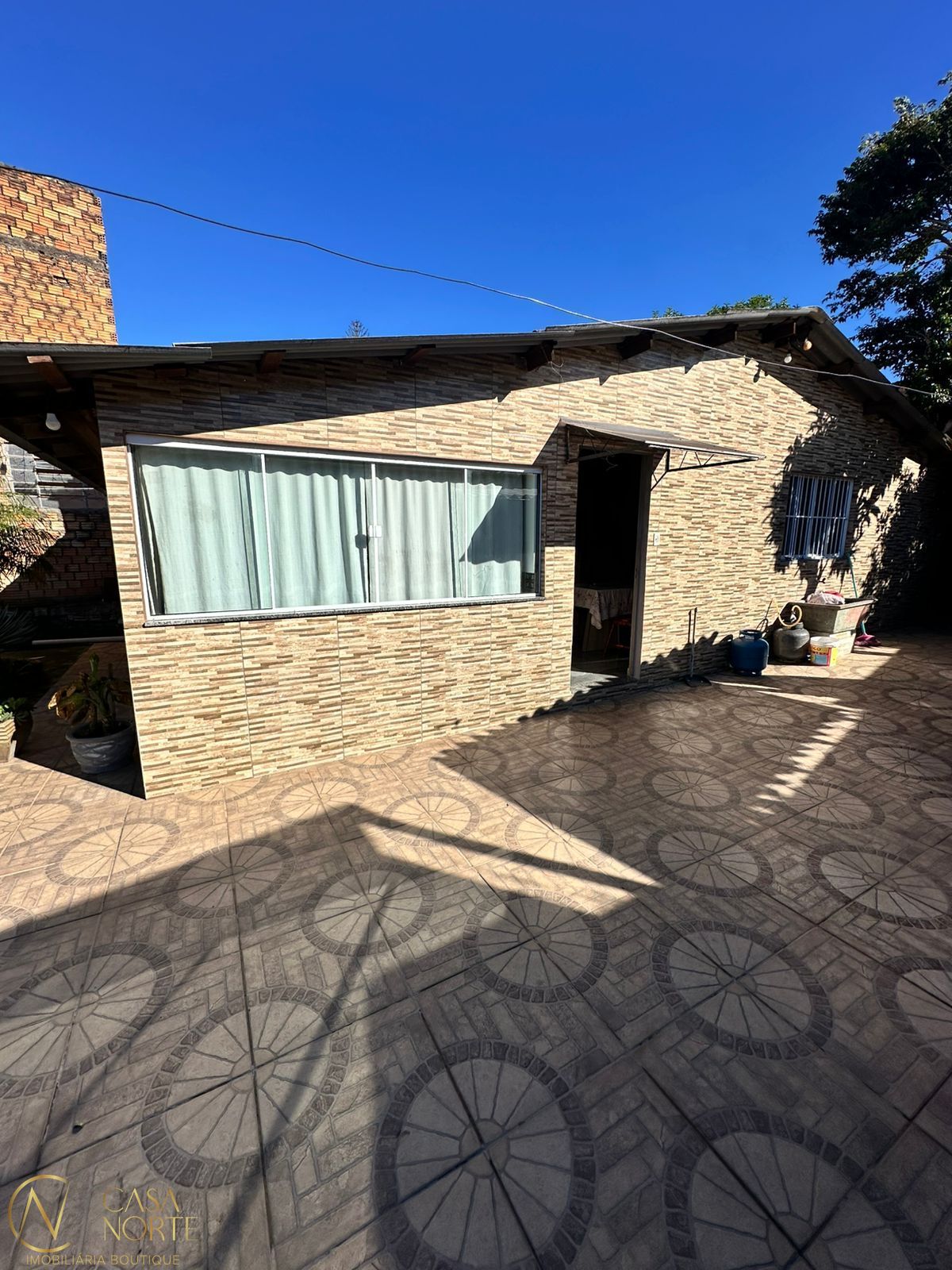 Casa à venda com 2 quartos, 90m², Rua Rio Grande no bairro Vila Nova em Porto Alegre