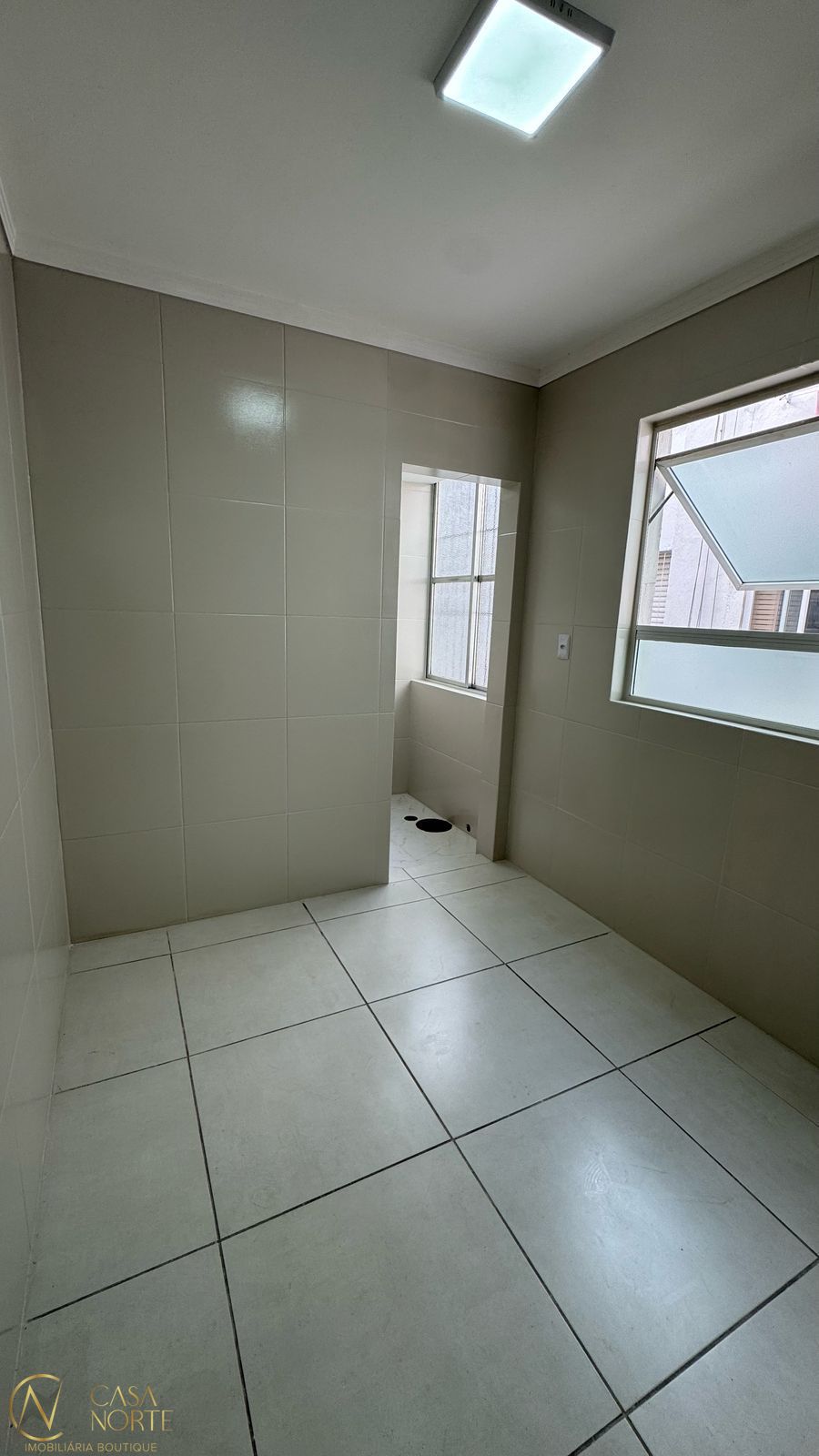 Apartamento à venda com 1 quarto, 42m², 1 vaga, Rua Doutor Campos Velho no bairro Cristal em Porto Alegre