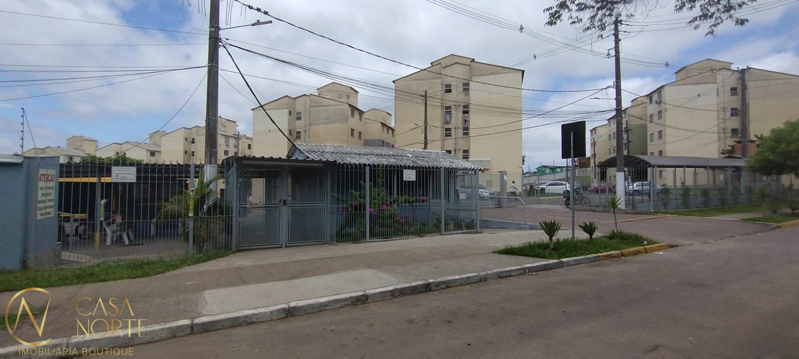Apartamento à venda com 2 quartos, 43m², 1 vaga, Beco Império no bairro Hípica em Porto Alegre