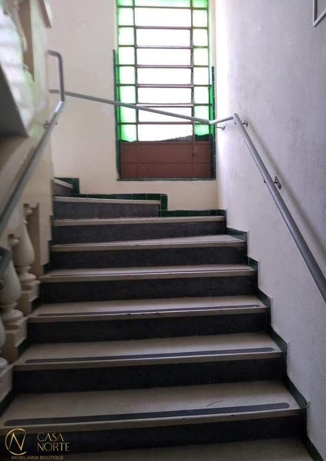 Apartamento à venda com 2 quartos, 108m², Avenida Cristóvão Colombo no bairro Floresta em Porto Alegre