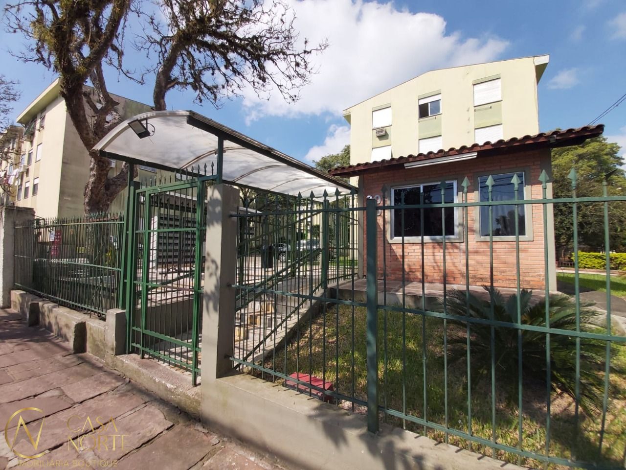 Apartamento à venda com 2 quartos, 46m², 1 vaga, Estrada João Salomoni no bairro Vila Nova em Porto Alegre