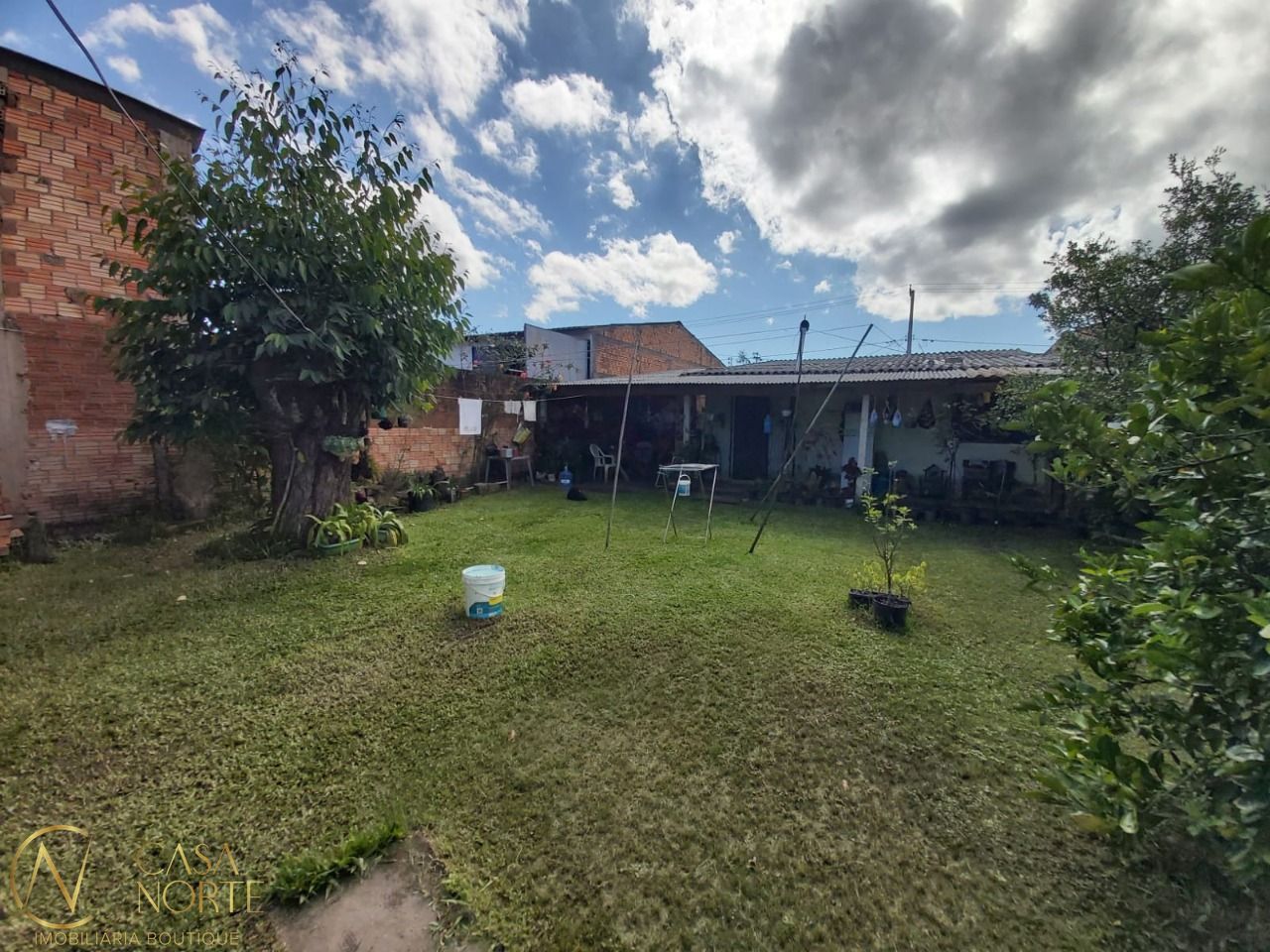 Casa à venda com 2 quartos, 96m², 1 suíte, 3 vagas, Avenida Juca Batista no bairro Belém Novo em Porto Alegre