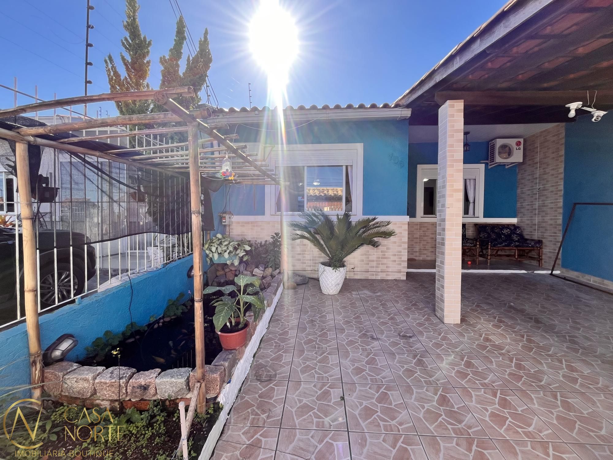 Casa à venda com 3 quartos, 52m², 2 vagas, Rua José Celestino da Silva no bairro Hípica em Porto Alegre