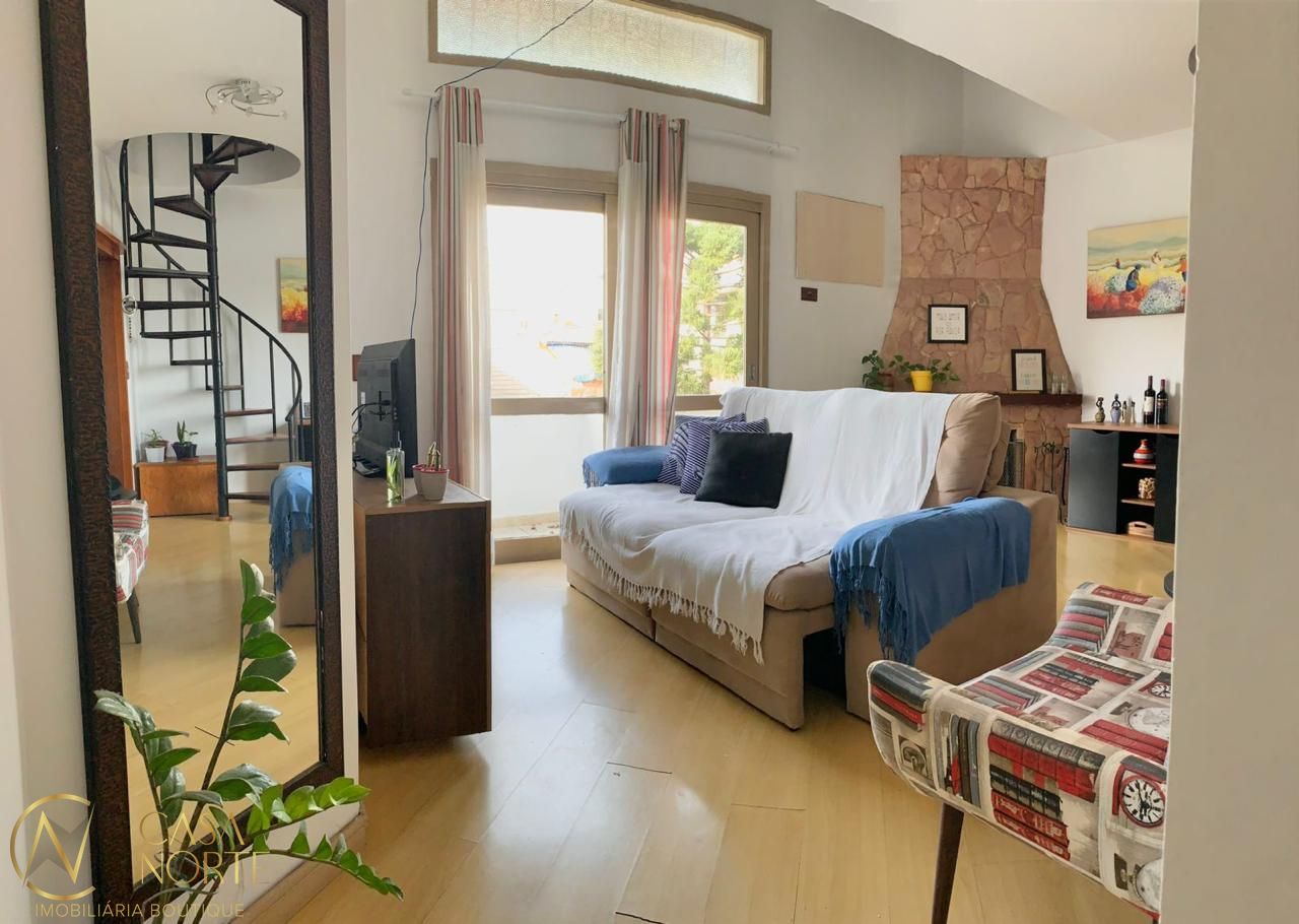 Cobertura à venda com 2 quartos, 132m², 2 vagas, Rua Luiz de Camões no bairro Santo Antônio em Porto Alegre