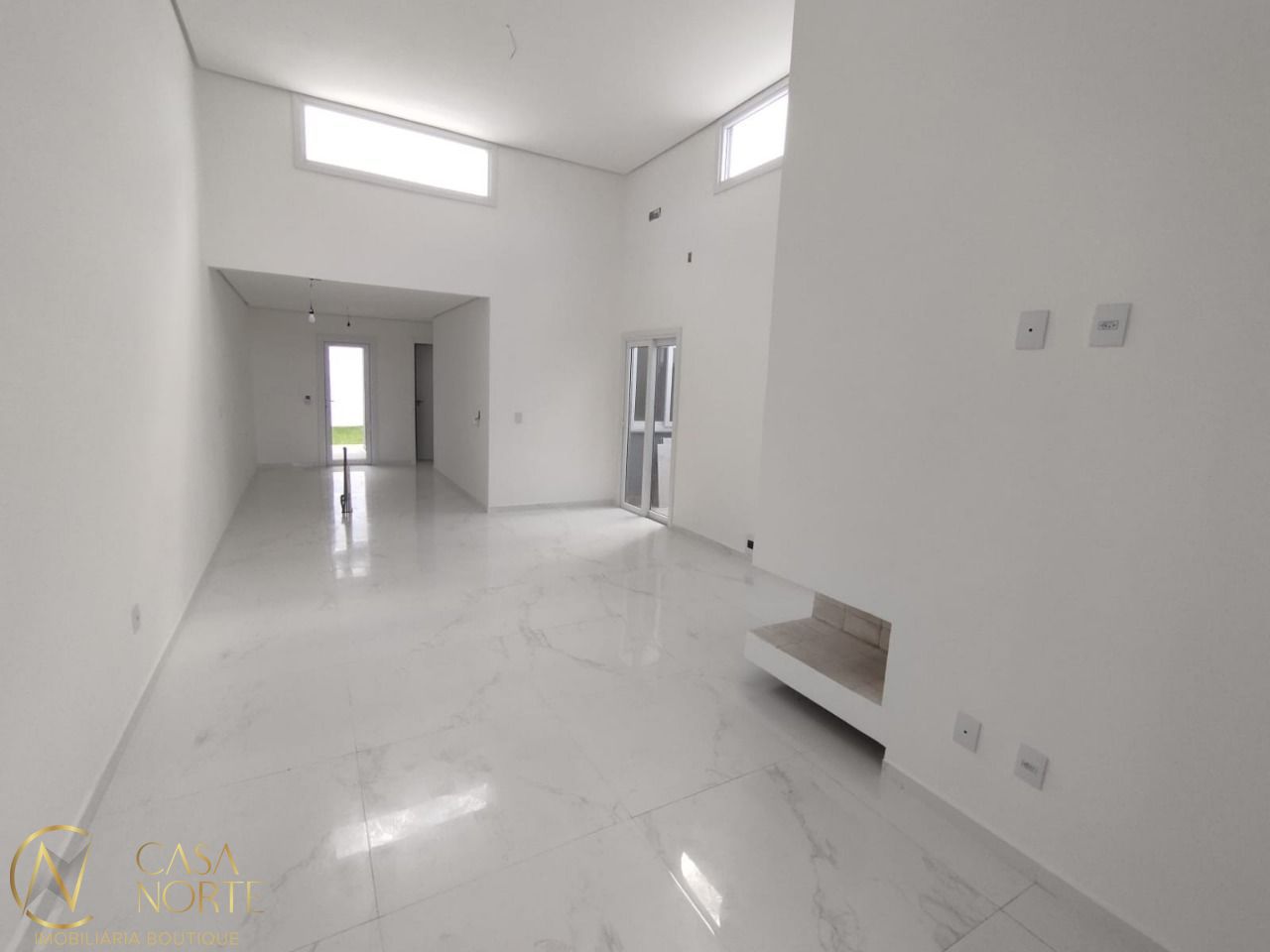 Casa à venda com 3 quartos, 70m², 1 suíte, 2 vagas, Rua Jorge Babot Miranda no bairro Aberta dos Morros em Porto Alegre