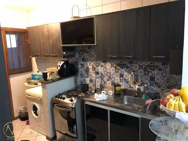 Casa à venda com 2 quartos, 54m², 2 vagas, Rua Paulo José Rodrigues no bairro Hípica em Porto Alegre