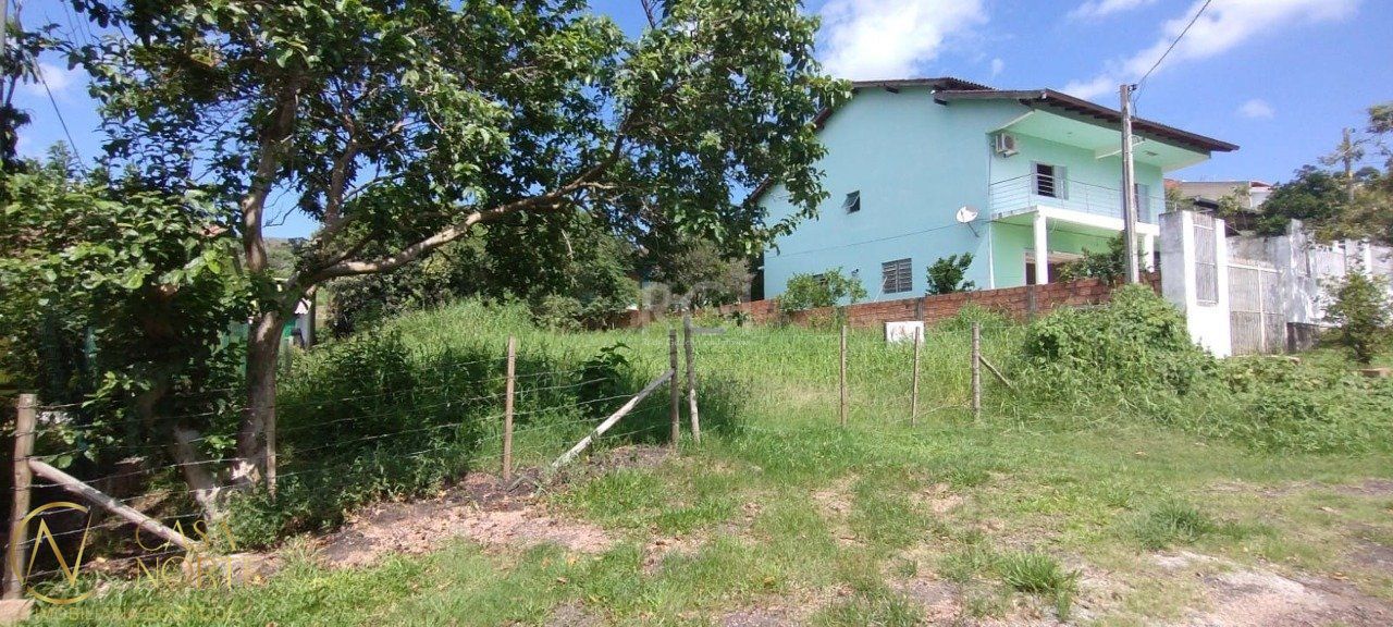 Terreno à venda  com 640m², Beco do Paladino no bairro Campo Novo em Porto Alegre